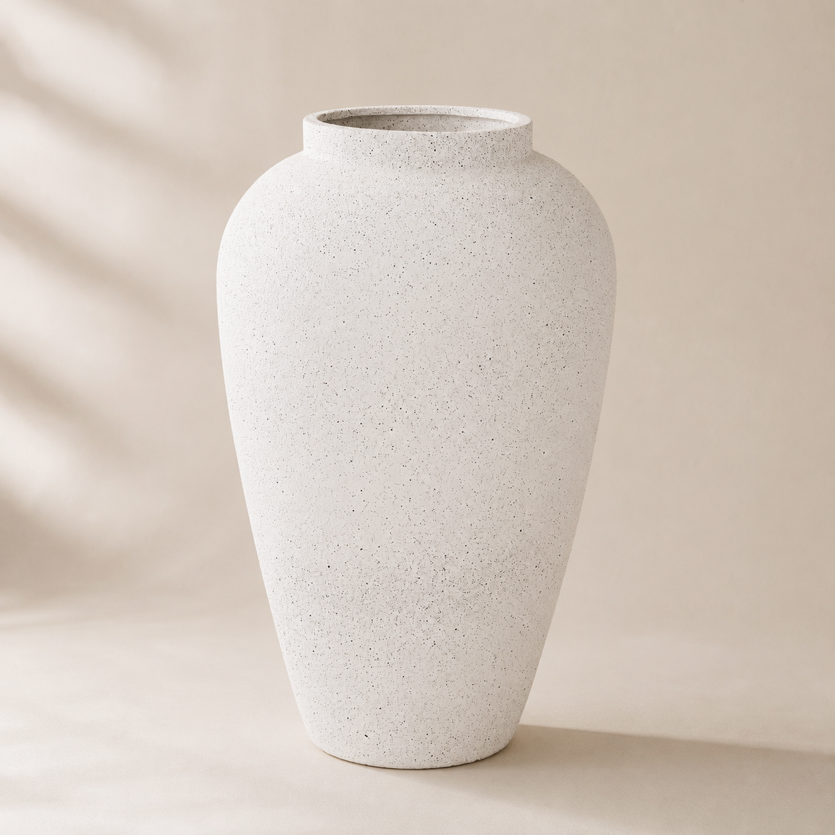 Wazon dekoracyjny NOMA – biała ceramika 37 cm